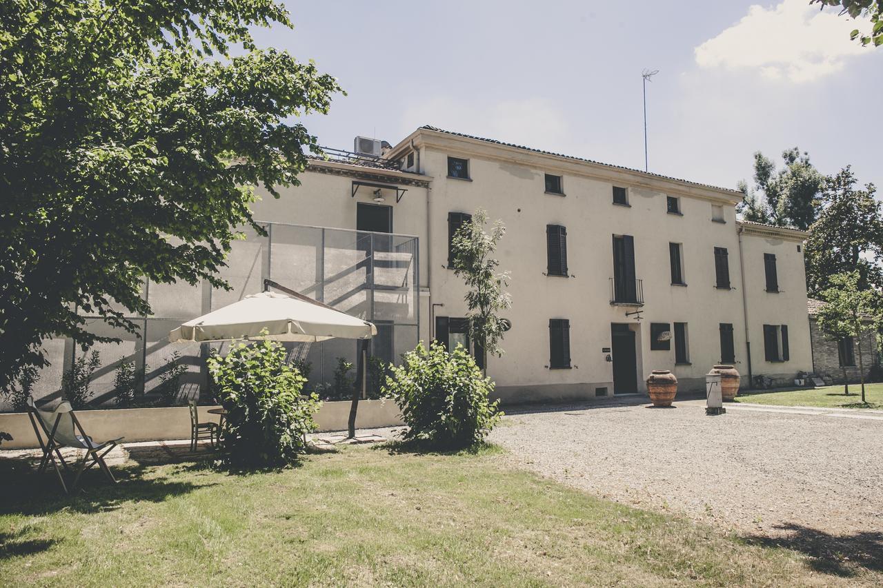 La Luna Nel Pozzo Parma Eksteriør billede